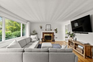 Photo of 404 Arlington St Acton, MA 01720