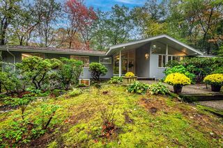 Photo of 12 Laurel Drive Lincoln, MA 01773