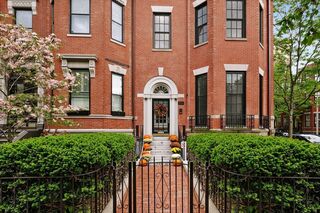 Photo of real estate for sale located at 362 Marlborough St Back Bay, MA 02115