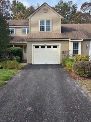 Photo of 920 Ridgefield Cir Clinton, MA 01510