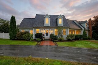 Photo of 15 Knobb Hill Byfield, MA 01922