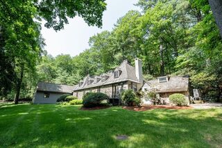 Photo of 120 Church St Weston, MA 02493