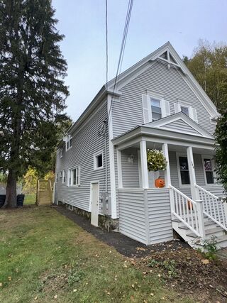 Photo of 146 Hampshire Rd Methuen, MA 01844