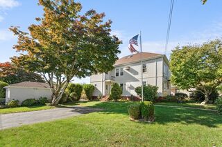 Photo of 362 Tarkiln Hill Rd New Bedford, MA 02745