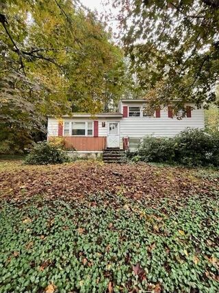 Photo of 251 Winn St Burlington, MA 01803