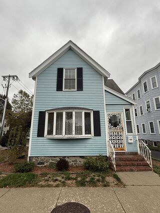 Photo of 1078 Main St Melrose, MA 02176
