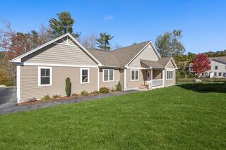 Photo of 19 Virginia Dr Rochdale, MA 01542