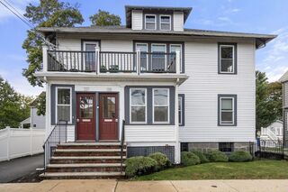 Photo of real estate for sale located at 137 Thacher St Milton, MA 02186
