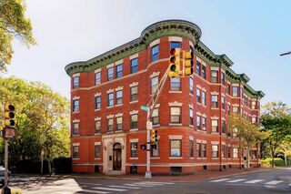 Photo of real estate for sale located at 276 Harvard Street Cambridge, MA 02139