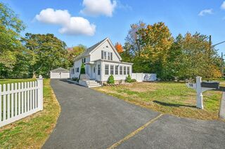 Photo of 16 Munroe Street Lynnfield, MA 01940