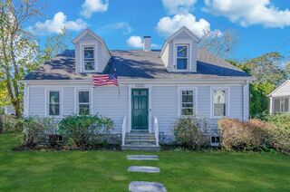 Photo of 7 Pearl Street Mattapoisett, MA 02739
