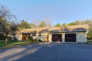 Photo of 85 Marsh Rd Barre, MA 01005