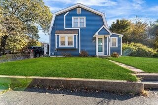 Photo of 1052 Providence Rd Northbridge, MA 01588