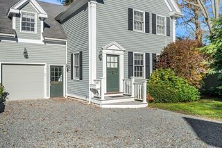 Photo of 33 Pleasant St Manchester, MA 01944