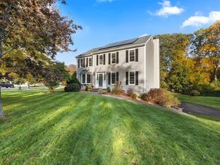 Photo of 2 Noanet Brook Lane Franklin, MA 02038