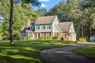 Photo of 93 Fox Run Rd Bolton, MA 01740