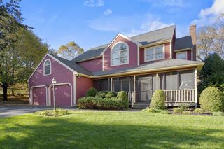 Photo of 562 South Street Shrewsbury, MA 01545