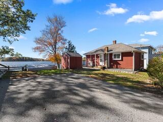 Photo of 25 Ocean Ave Halifax, MA 02338