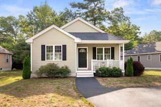 Photo of 2 Magnolia Cir East Bridgewater, MA 02333