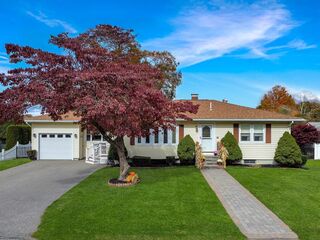 Photo of real estate for sale located at 15 Fermanagh St Haverhill, MA 01835