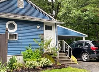 Photo of 5 Amber St Worcester, MA 01602