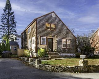 Photo of 39 Central St Middleton, MA 01949