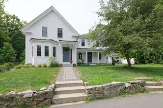 Photo of 220 Main St Medway, MA 02053