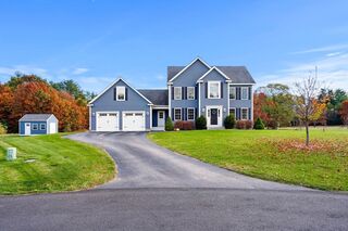 Photo of 7 Maureens Way Pepperell, MA 01463