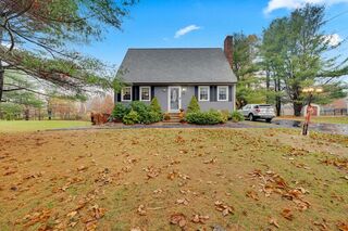 Photo of 17 Central Tree Rd Rutland, MA 01543