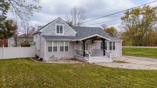 Photo of 128 Old Bedford Rd Westport, MA 02790