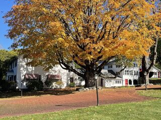 Photo of 192 W Main St Westborough, MA 01581