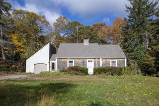 Photo of 47 Fairhaven Rd Mattapoisett, MA 02739