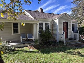 Photo of 722 Main St West Wareham, MA 02571