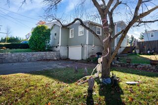 Photo of 118 Beech St Tewksbury, MA 01876