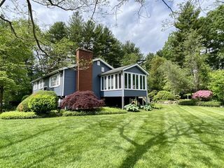 Photo of 142 Baldwin Rd Billerica, MA 01821