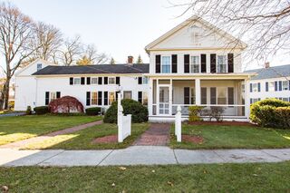 Photo of 67 E Main St West Brookfield, MA 01585