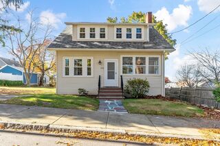 Photo of real estate for sale located at 172 Gibbs St Fall River, MA 02720
