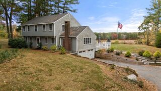 Photo of real estate for sale located at 22 Tinkertown Ln Duxbury, MA 02332