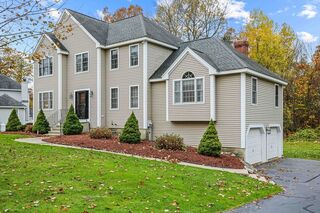 Photo of 5 Wildflower Dr Sutton, MA 01590