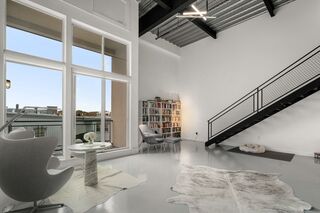 Photo of 950 Broadway Chelsea, MA 02150