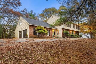 Photo of 2 Tamys Lane Andover, MA 01810