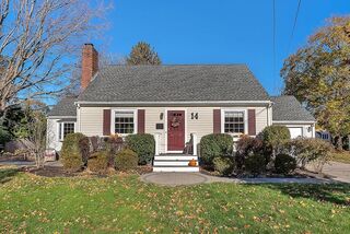 Photo of 14 Twitchell St Wellesley, MA 02481