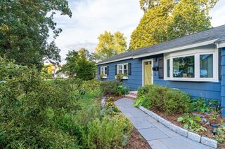 Photo of 10 Mansur St Chelmsford, MA 01863