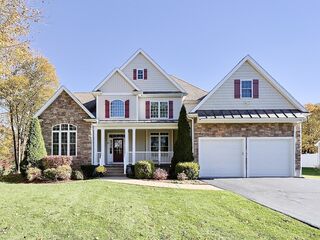 Photo of real estate for sale located at 48 Pinehurst St Franklin, MA 02038