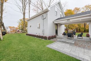 Photo of real estate for sale located at 325 Reservoir St North Attleboro, MA 02760