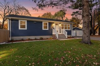 Photo of 106 Hull St Beverly, MA 01915