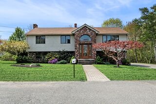 Photo of 10 Seaview Road Gloucester, MA 01930