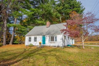 Photo of 94 Grove St Shrewsbury, MA 01545