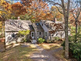 Photo of 515 County Rd Pocasset, MA 02559