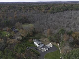 Photo of 21 Spywood Rd Sherborn, MA 01770